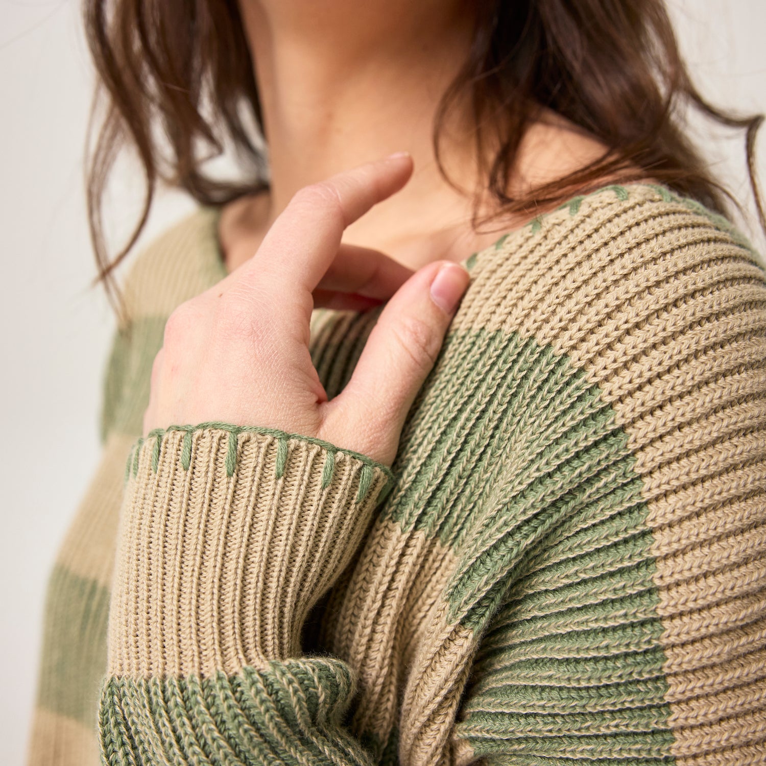 Women's Island Sweater - Levitate