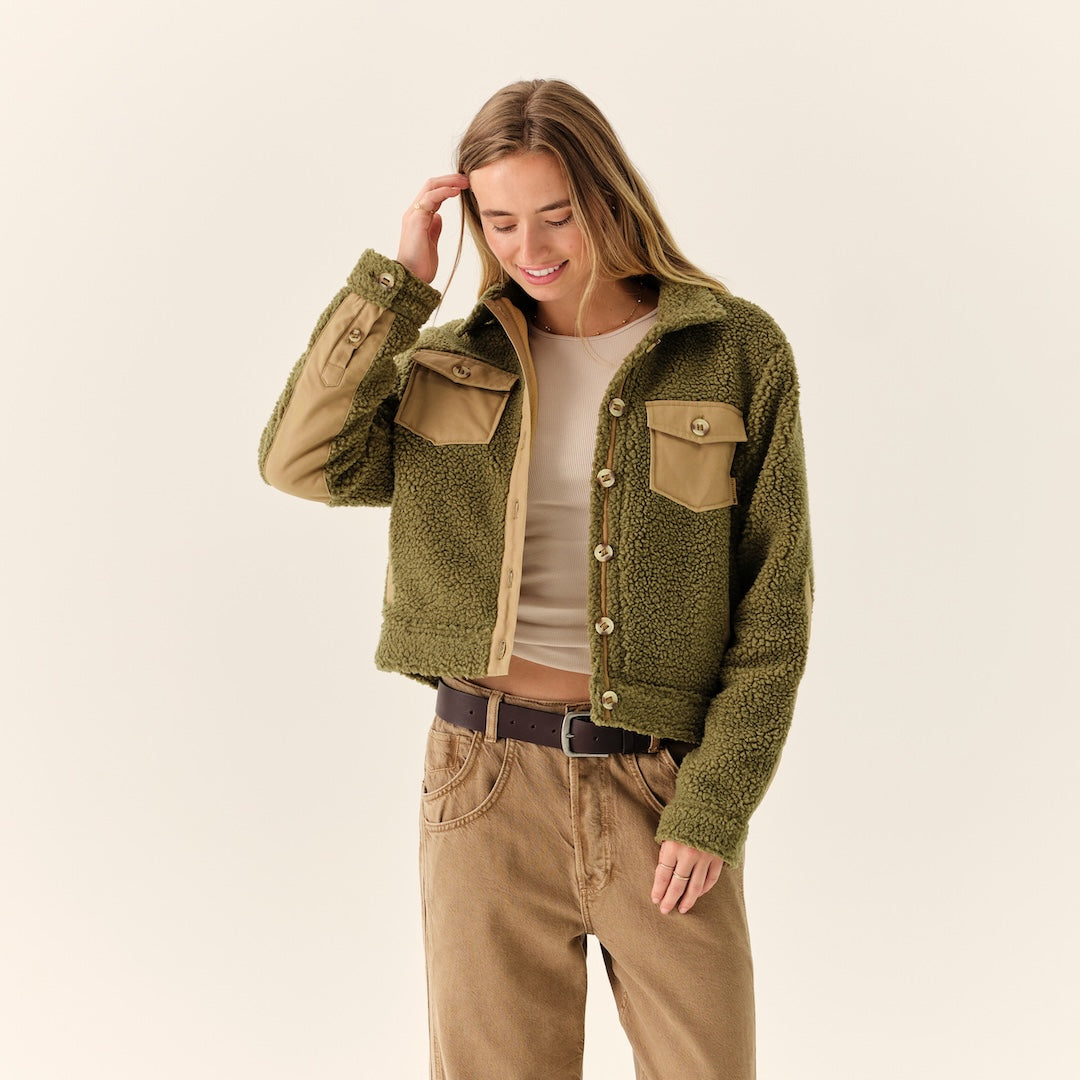 Women's Adventure Trucker