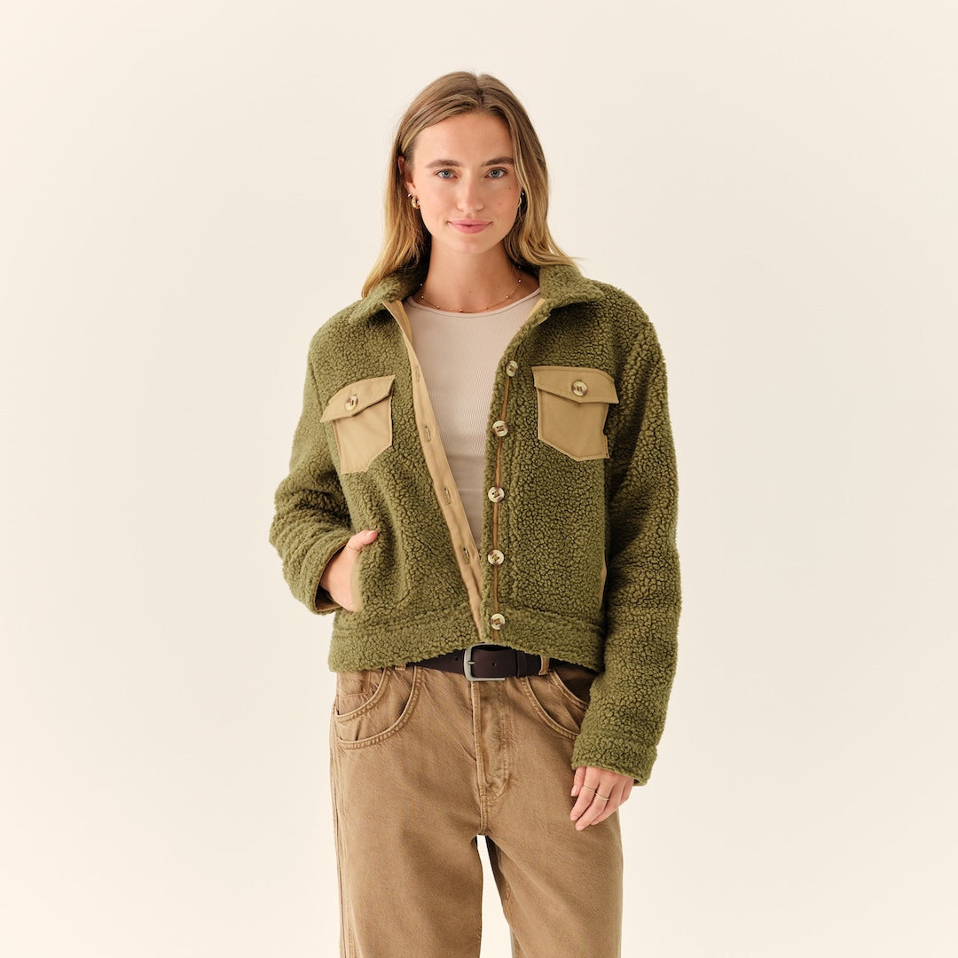 Women's Adventure Trucker