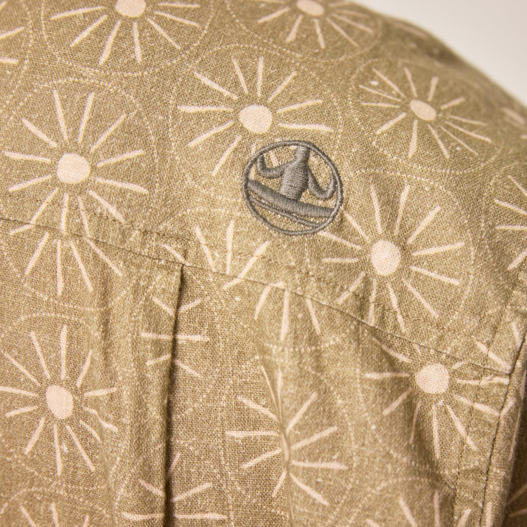 Men's Beach Cantina Shirt - Levitate