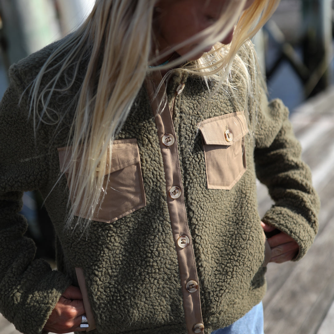 Women's Adventure Trucker