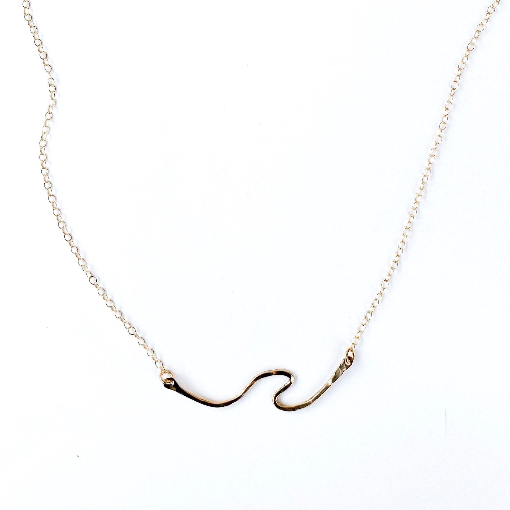 Marbella Wave Necklace - Levitate